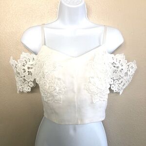 Haute Monde Cold Shoulder Lace Detail Crop Top Size Small